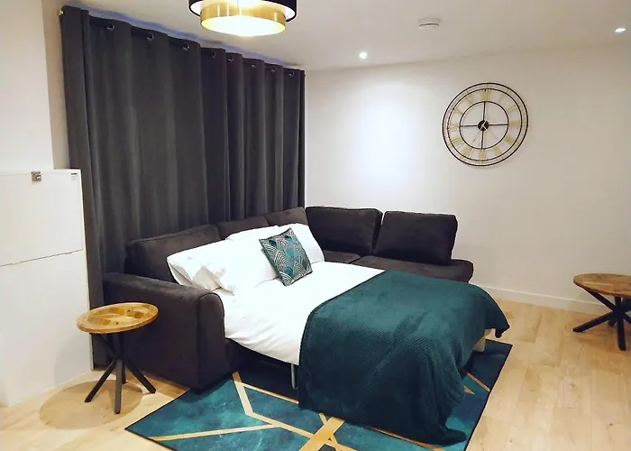 Beautiful Stylish Loft Apartment Perfect Summer Getaway Christchurch Centre